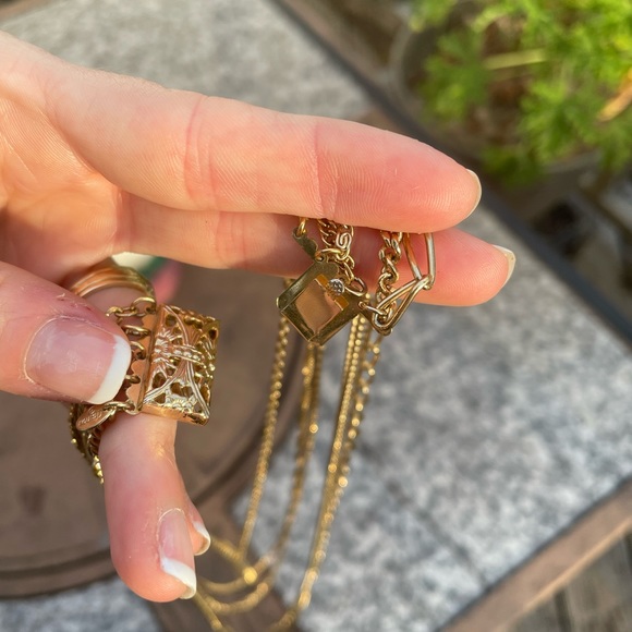 Vintage Gold layered locket necklace - Picture 4 of 11